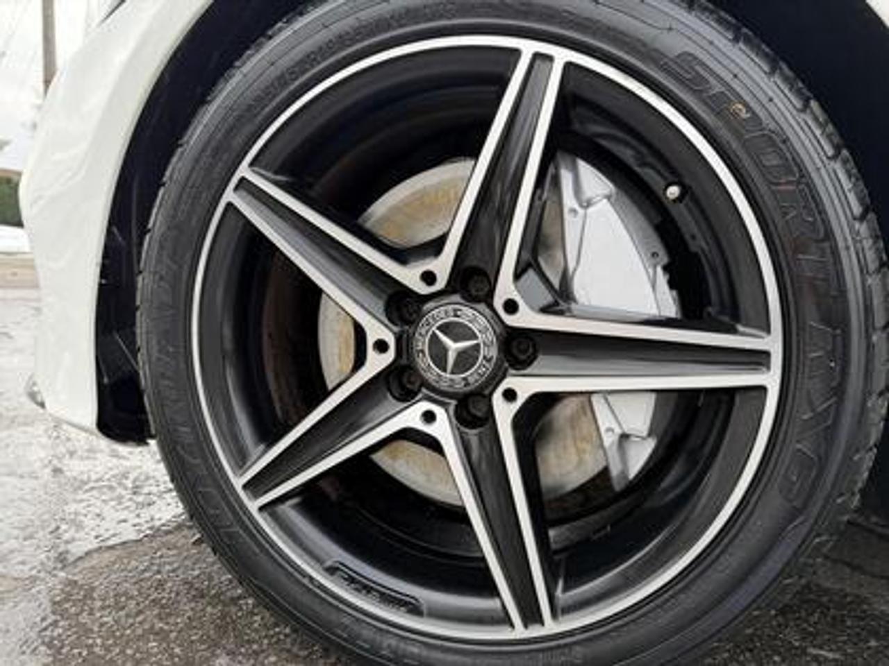 2018 Mercedes-Benz C-Class C 300 4MATIC Sedan Photo