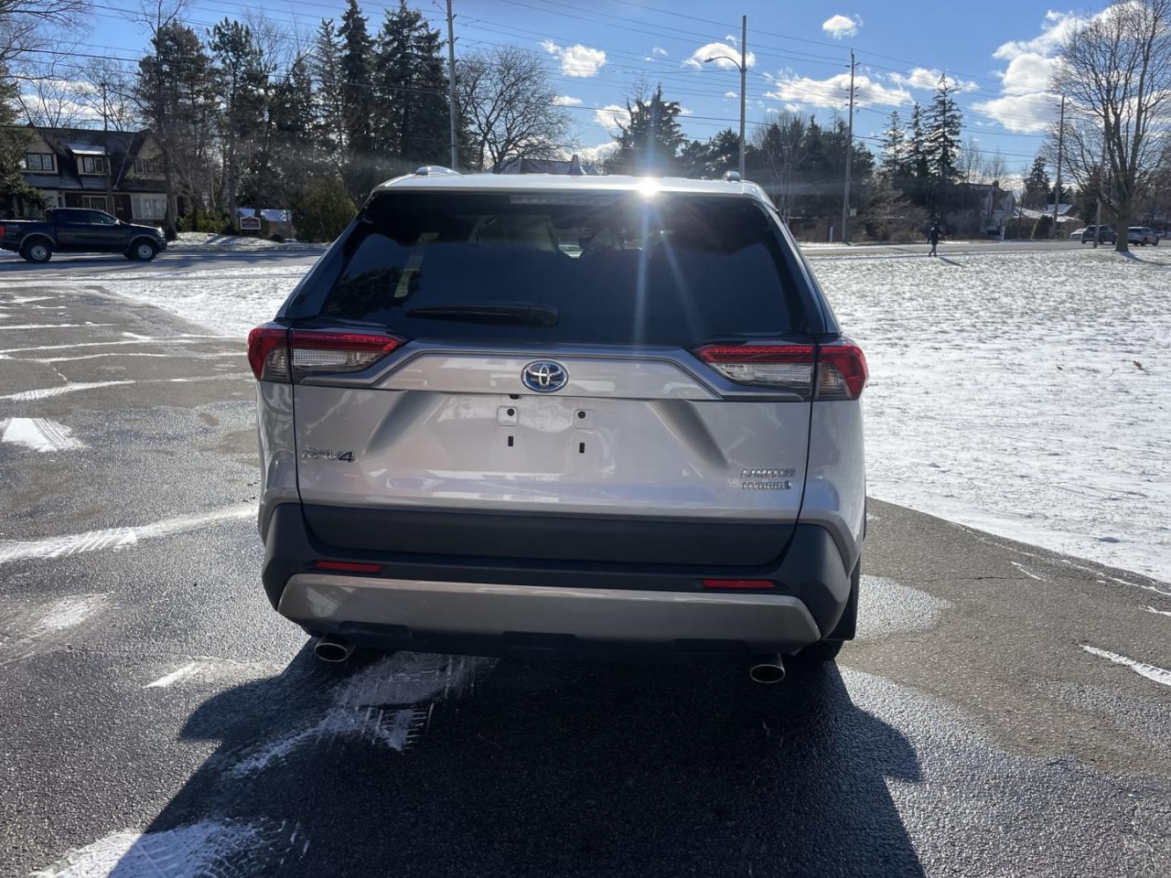 2022 Toyota RAV4 Hybrid Limited AWD *One Owner/ Like NEW - Photo #5