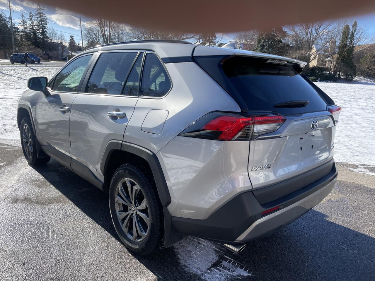 2022 Toyota RAV4 Hybrid Limited AWD *One Owner/ Like NEW - Photo #4