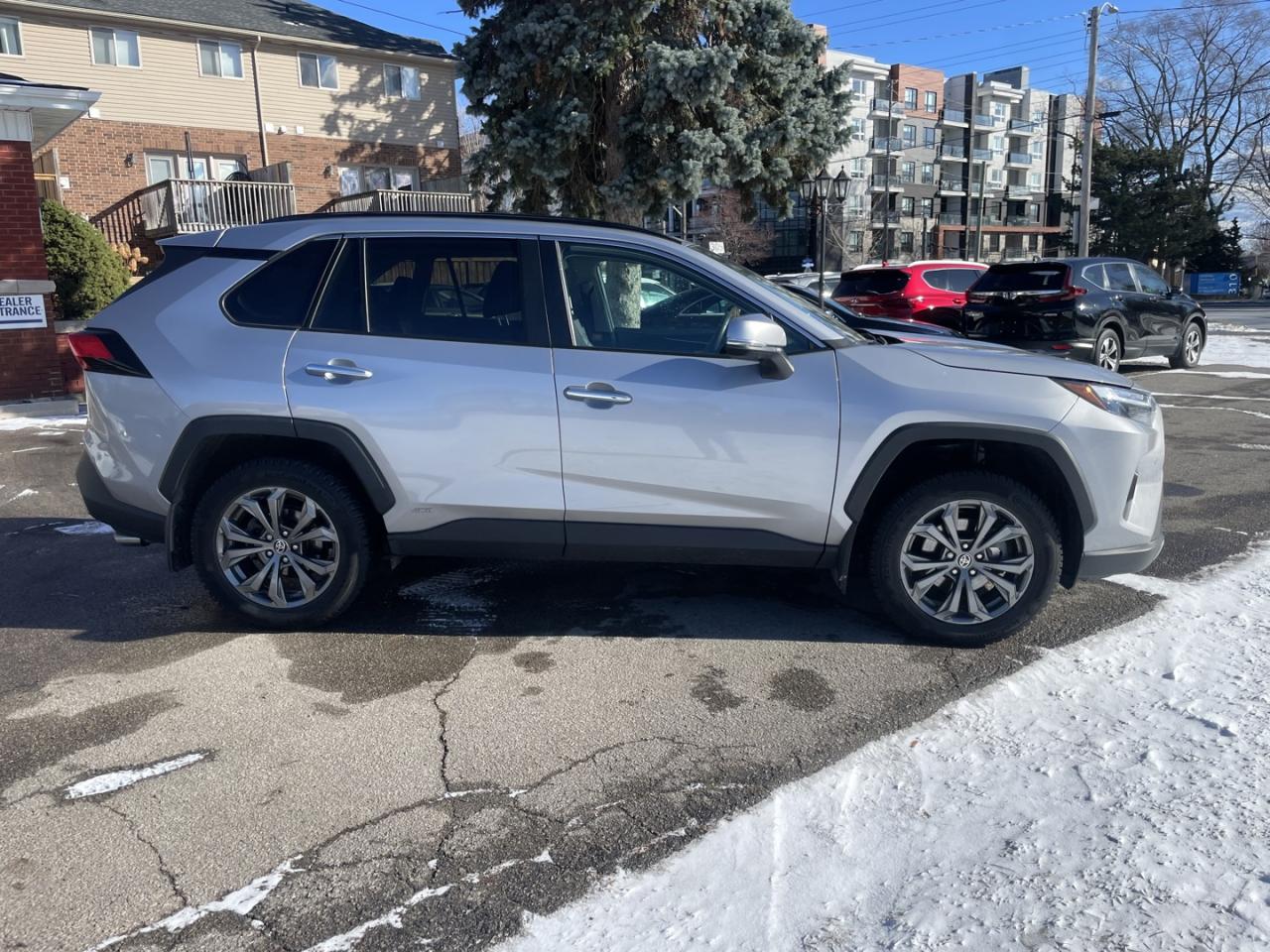 2022 Toyota RAV4 Hybrid Limited AWD *One Owner/ Like NEW - Photo #7
