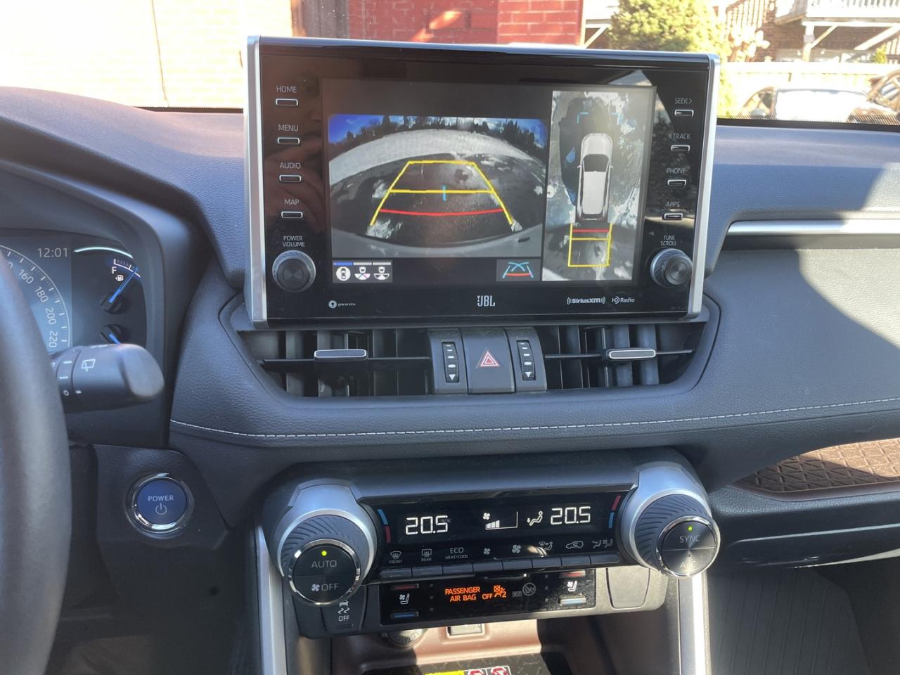 2022 Toyota RAV4 Hybrid Limited AWD *One Owner/ Like NEW - Photo #13