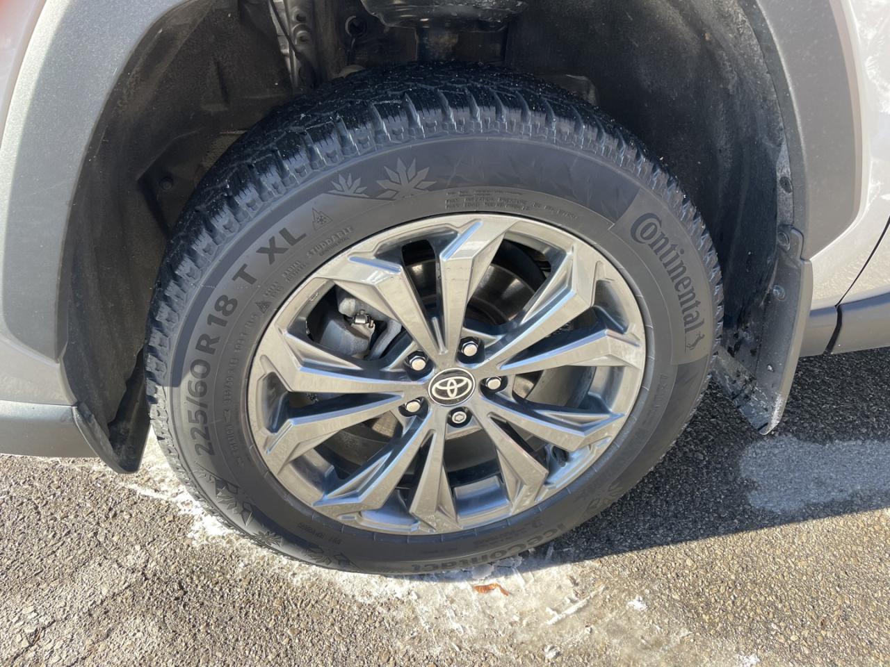 2022 Toyota RAV4 Hybrid Limited AWD *One Owner/ Like NEW - Photo #25