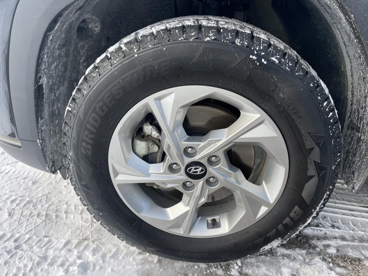 2023 Hyundai Tucson Essential AWD *One Owner/ Like New - Photo #18