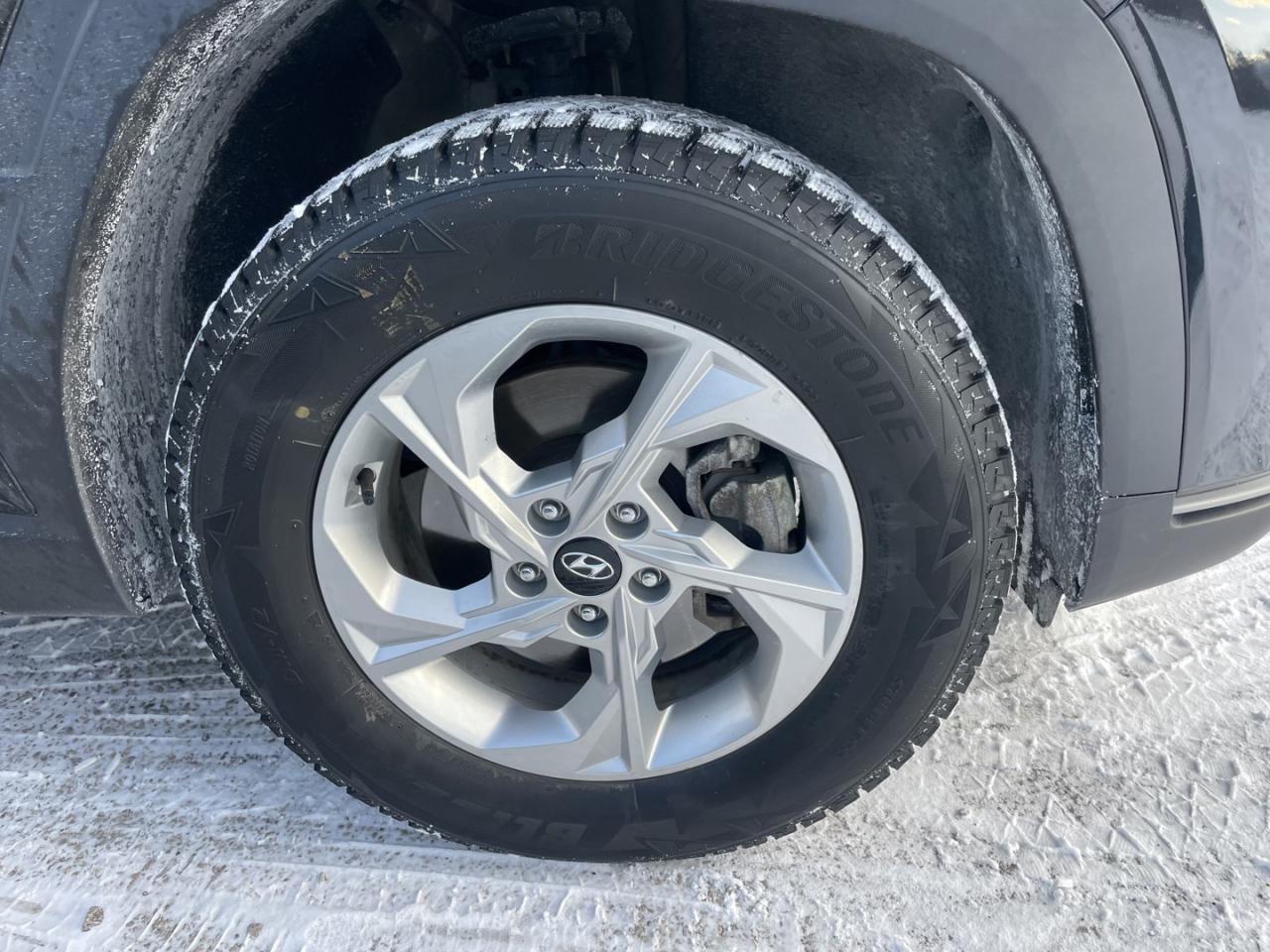 2023 Hyundai Tucson Essential AWD *One Owner/ Like New - Photo #19