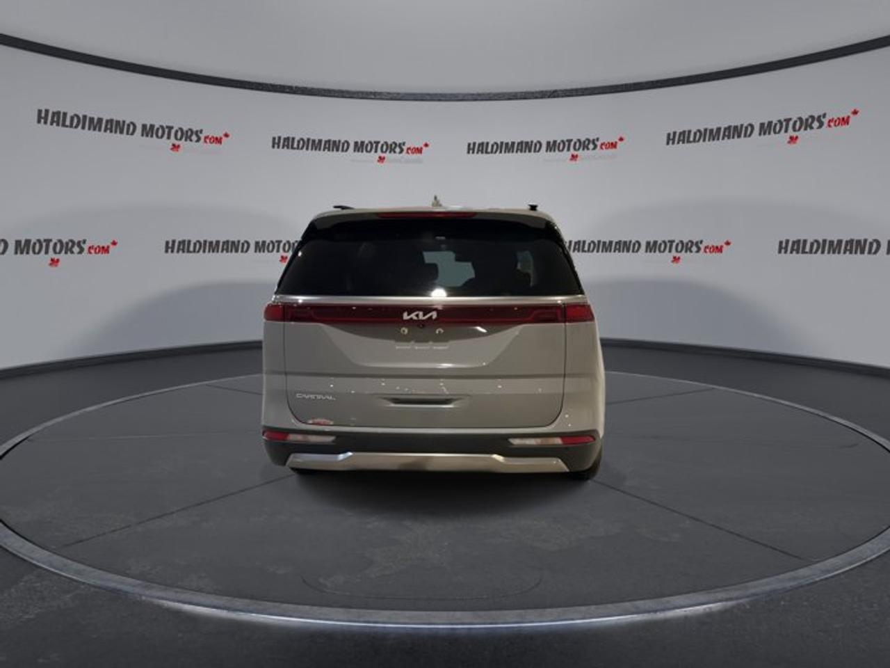 2023 Kia Carnival SX Photo