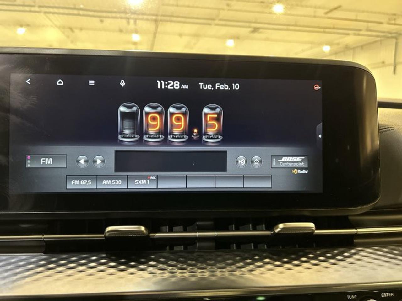 2023 Kia Carnival SX Photo