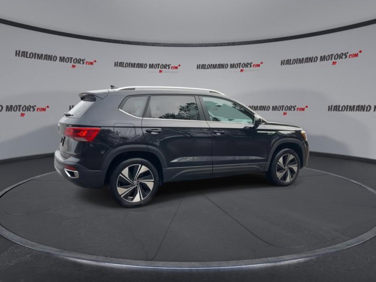 2024 Volkswagen Taos Comfortline | Remote Start | Leather Seats |  Heated Seats Photo