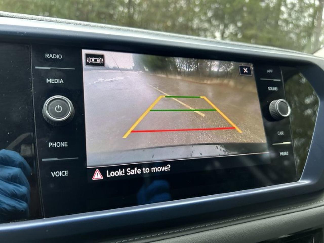 2024 Volkswagen Taos Comfortline | Remote Start | Leather Seats |  Heated Seats Photo