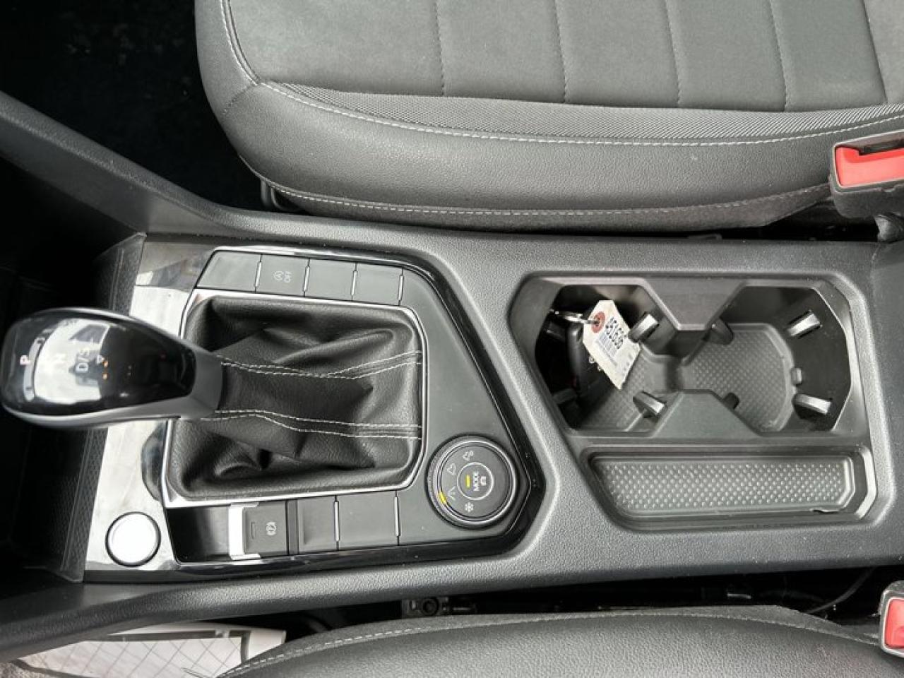 2024 Volkswagen Taos Comfortline | Remote Start | Leather Seats |  Heated Seats Photo