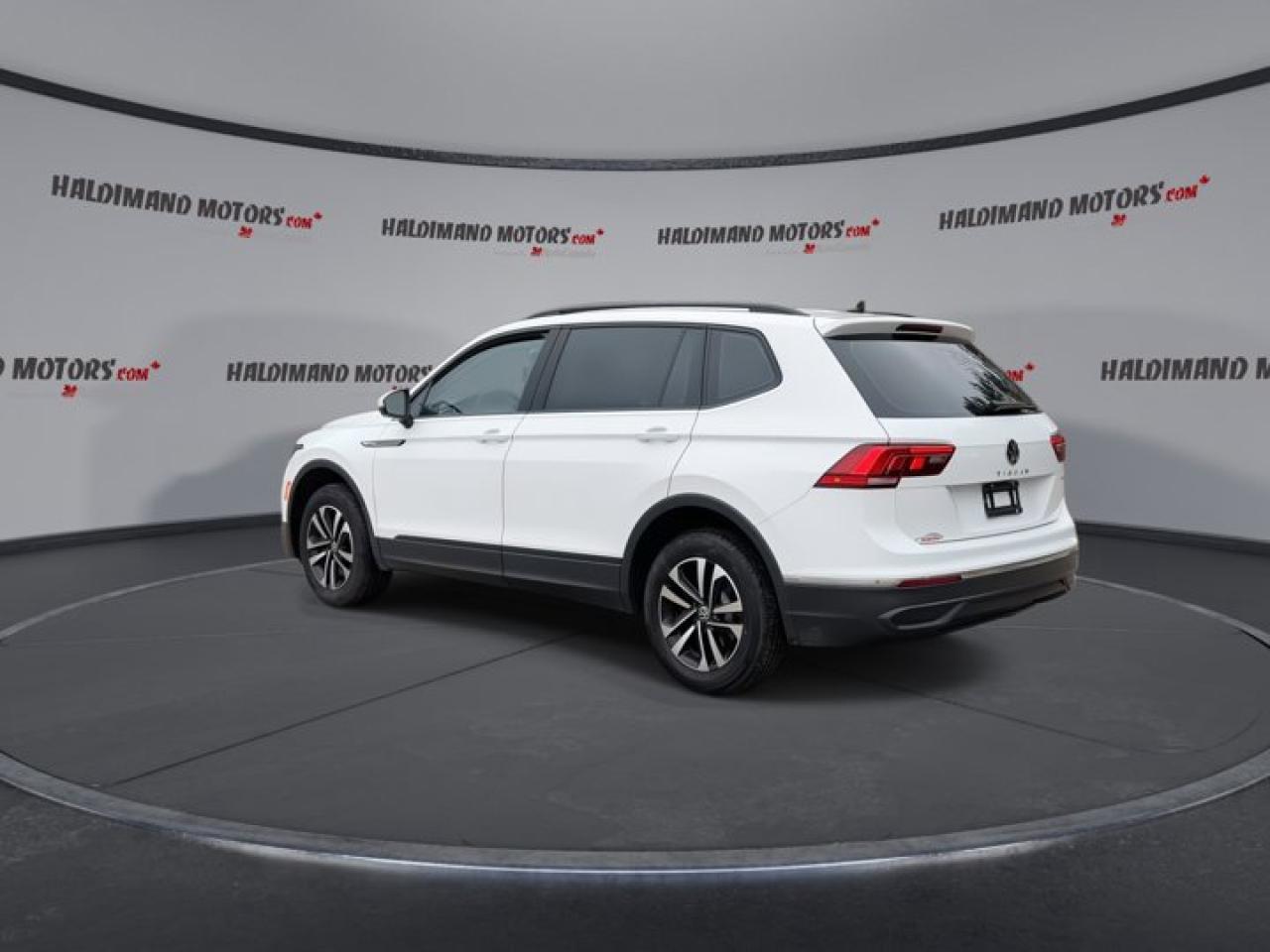 2022 Volkswagen Tiguan Trendline | Heated Seats | Heated Steering Wheel Photo
