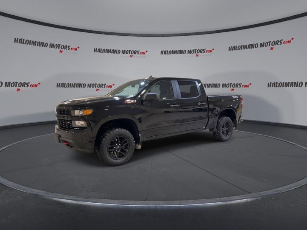 2021 Chevrolet Silverado 1500 Custom Trail Boss 4x4 | Midnight Edition | Photo3