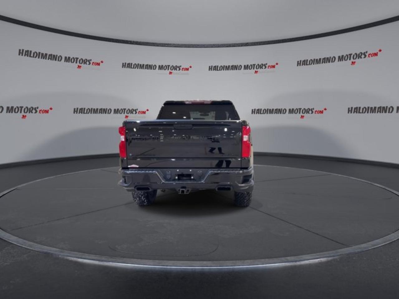 2021 Chevrolet Silverado 1500 Custom Trail Boss 4x4 | Midnight Edition | Photo