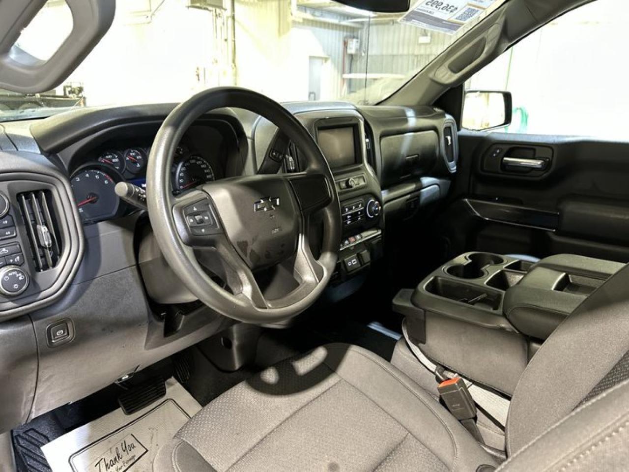 2021 Chevrolet Silverado 1500 Custom Trail Boss 4x4 | Midnight Edition | Photo