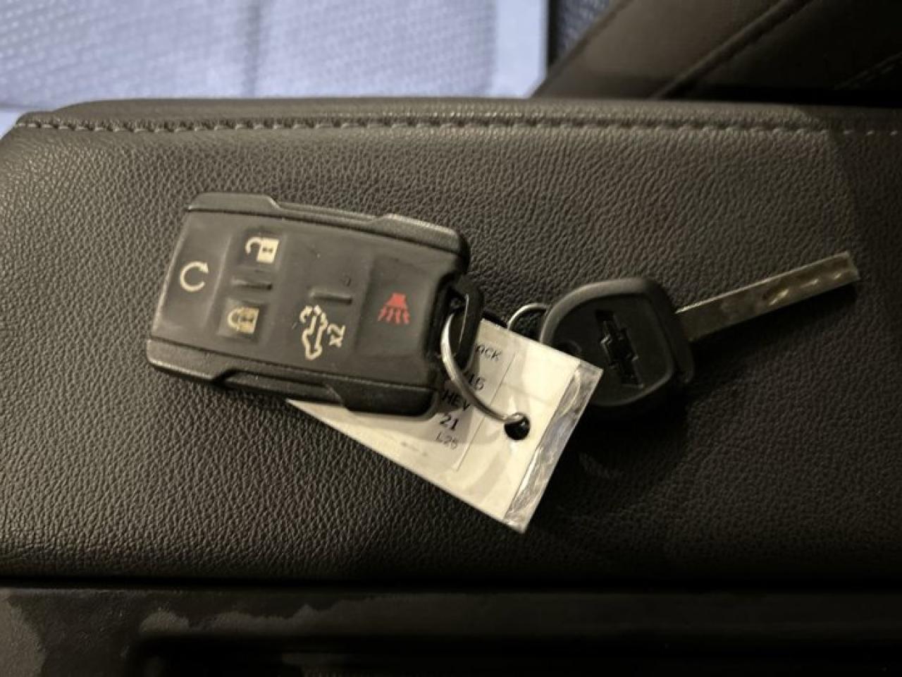 2021 Chevrolet Silverado 1500 Custom Trail Boss 4x4 | Midnight Edition | Photo