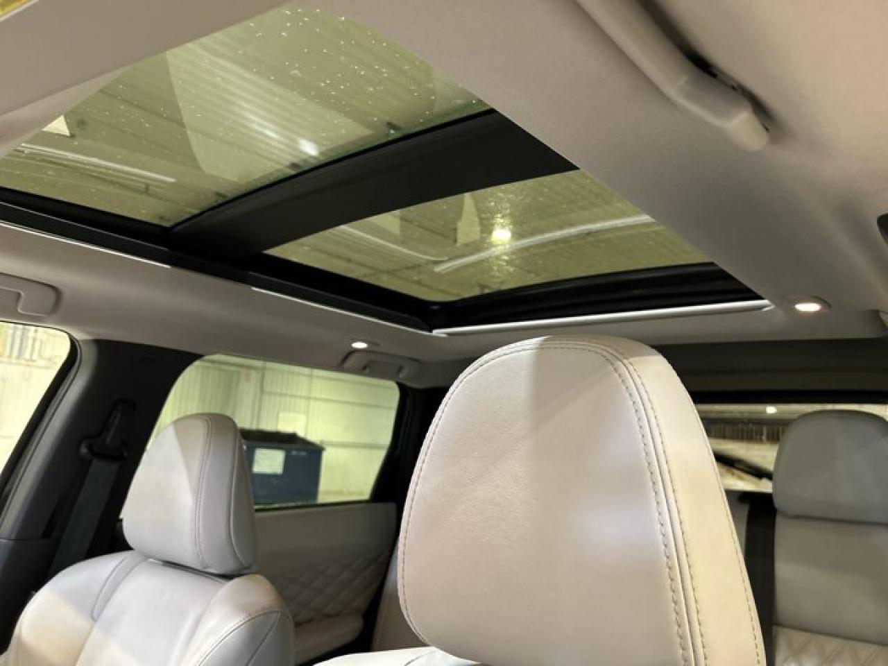 2023 Mitsubishi Outlander Phev GT AWD | Panoramic Roof | 360 Camera | Leather Seats Photo