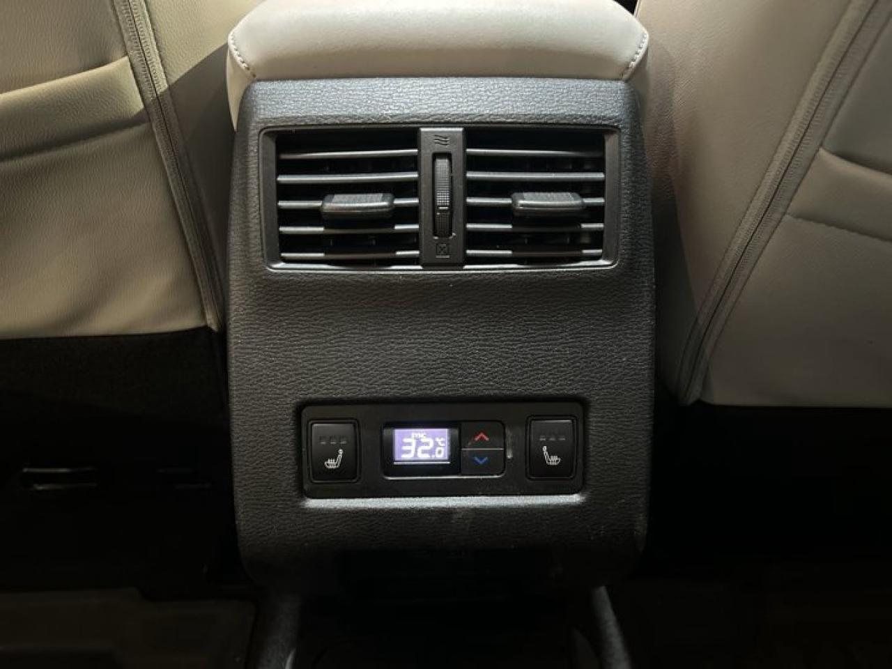 2023 Mitsubishi Outlander Phev GT AWD | Panoramic Roof | 360 Camera | Leather Seats Photo