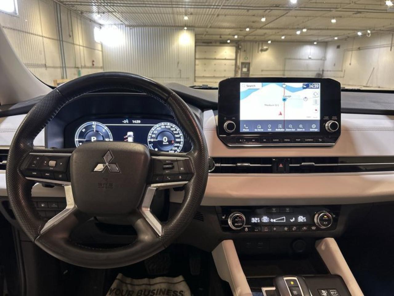 2023 Mitsubishi Outlander Phev GT AWD | Panoramic Roof | 360 Camera | Leather Seats Photo