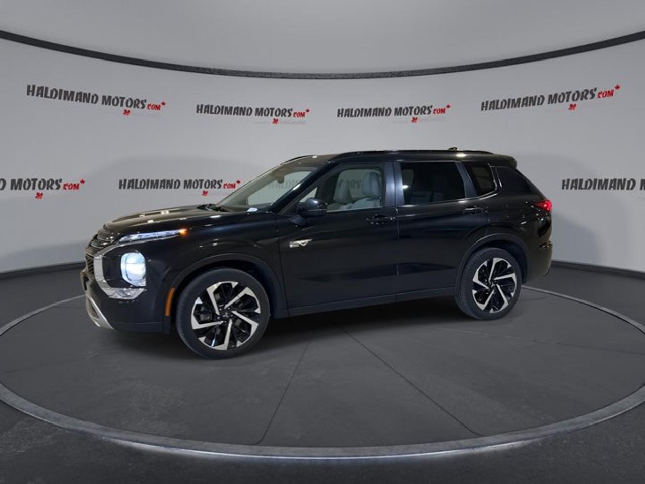 2023 Mitsubishi Outlander Phev GT S-AWC Photo3