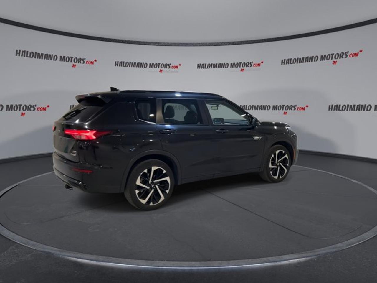 2023 Mitsubishi Outlander Phev GT S-AWC Photo