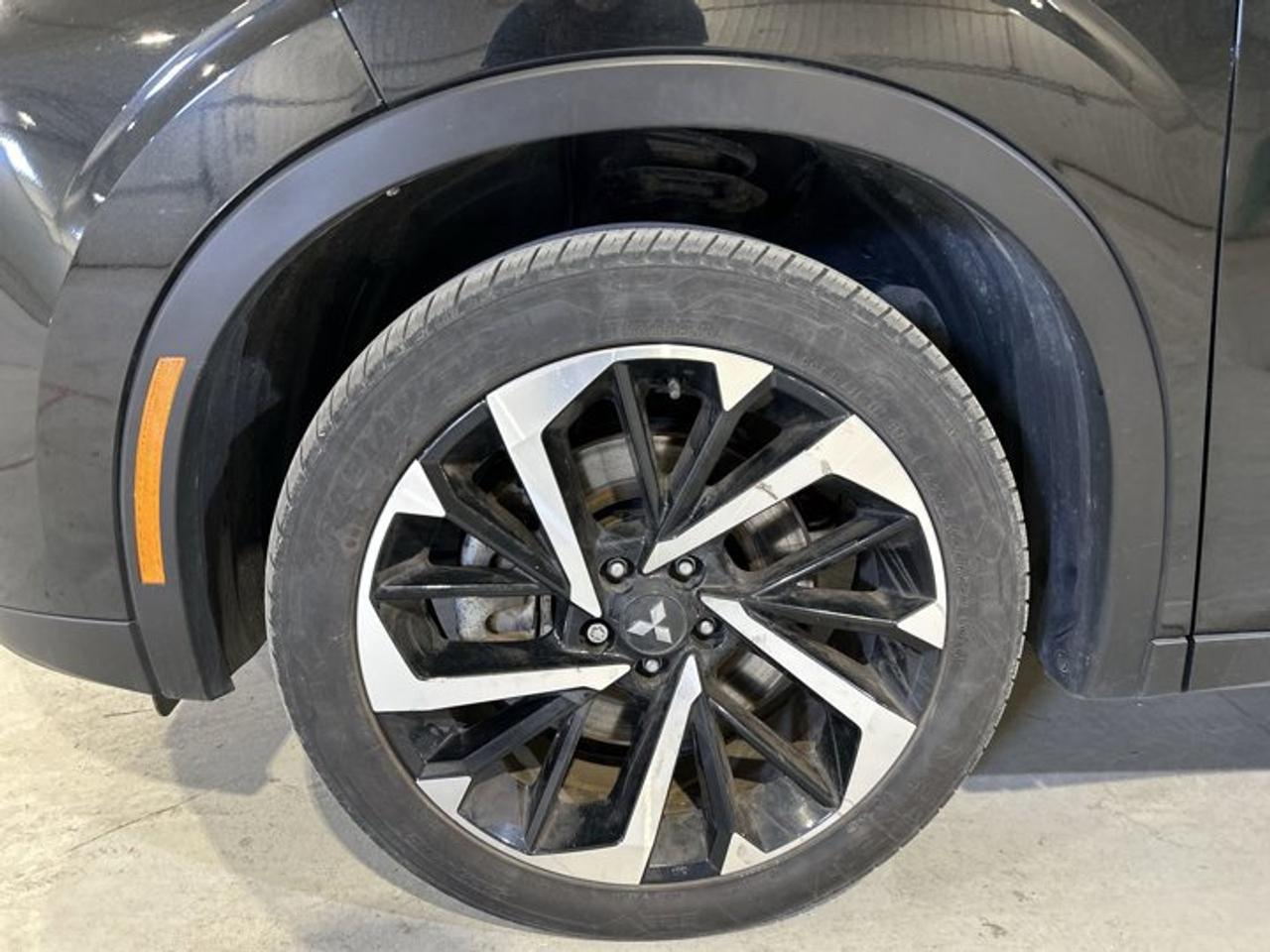 2023 Mitsubishi Outlander Phev GT S-AWC Photo