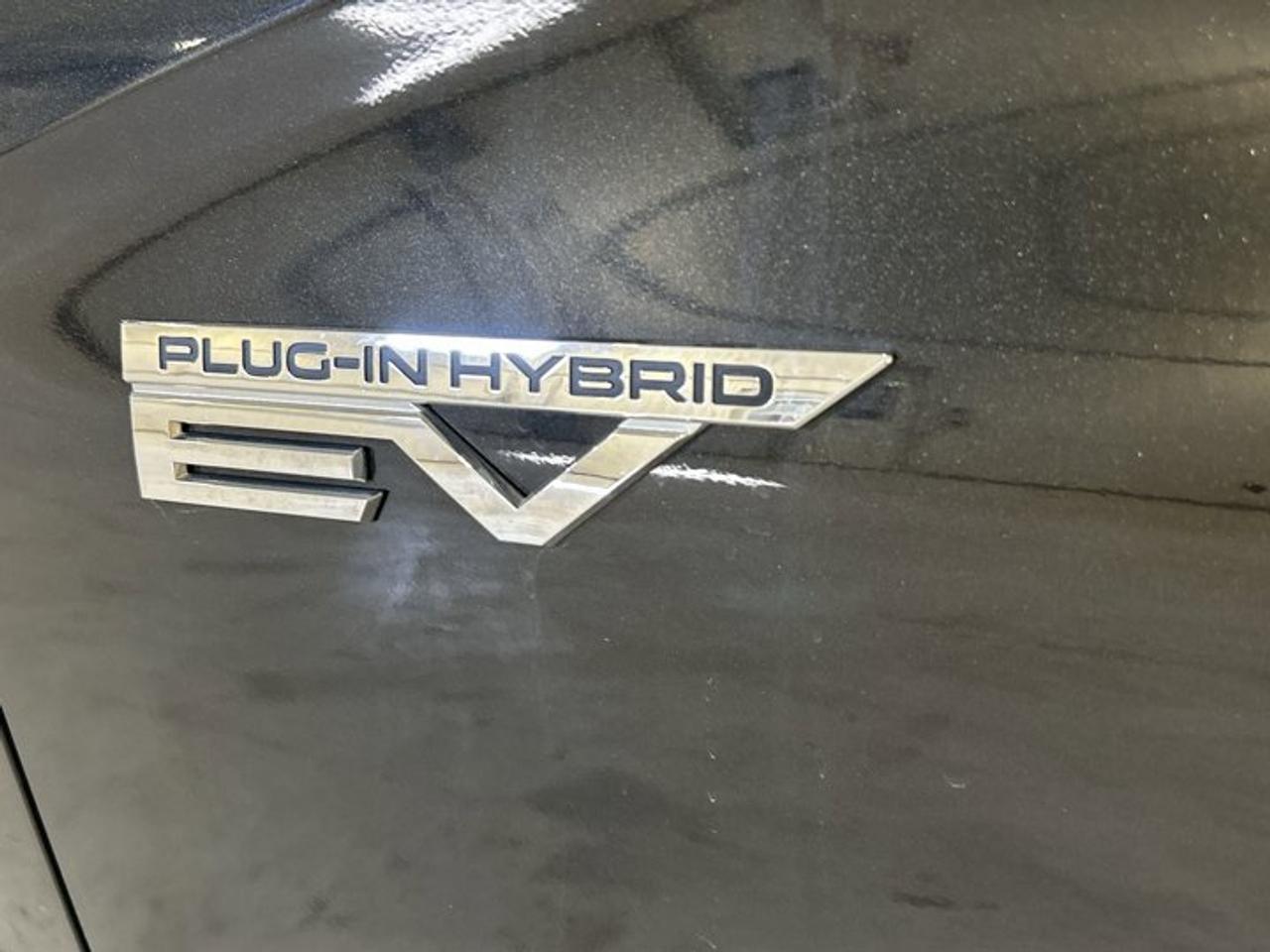 2023 Mitsubishi Outlander Phev GT S-AWC Photo