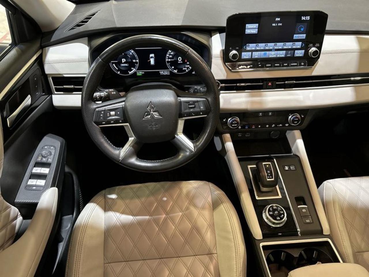 2023 Mitsubishi Outlander Phev GT S-AWC Photo