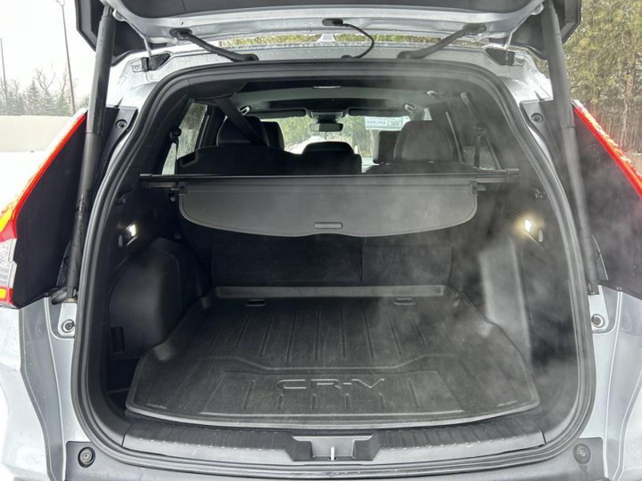 2023 Honda CR-V Hybrid Touring AWD | Remote Start | Sunroof | Leather Seats Photo