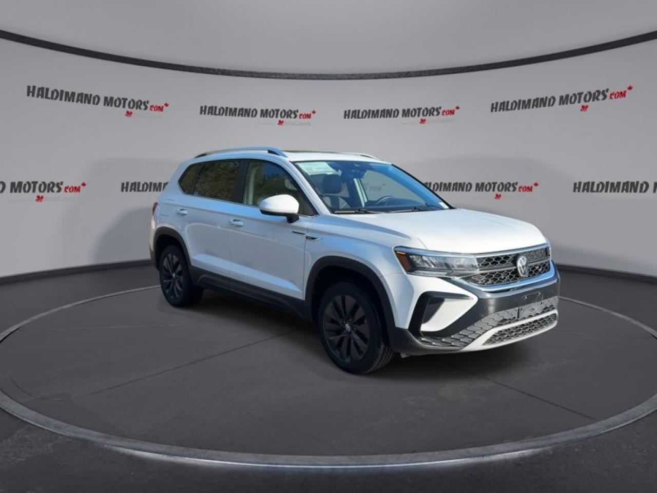 2024 Volkswagen Taos Comfortline | Remote Start | Panoramic Roof | Leather Seats Photo