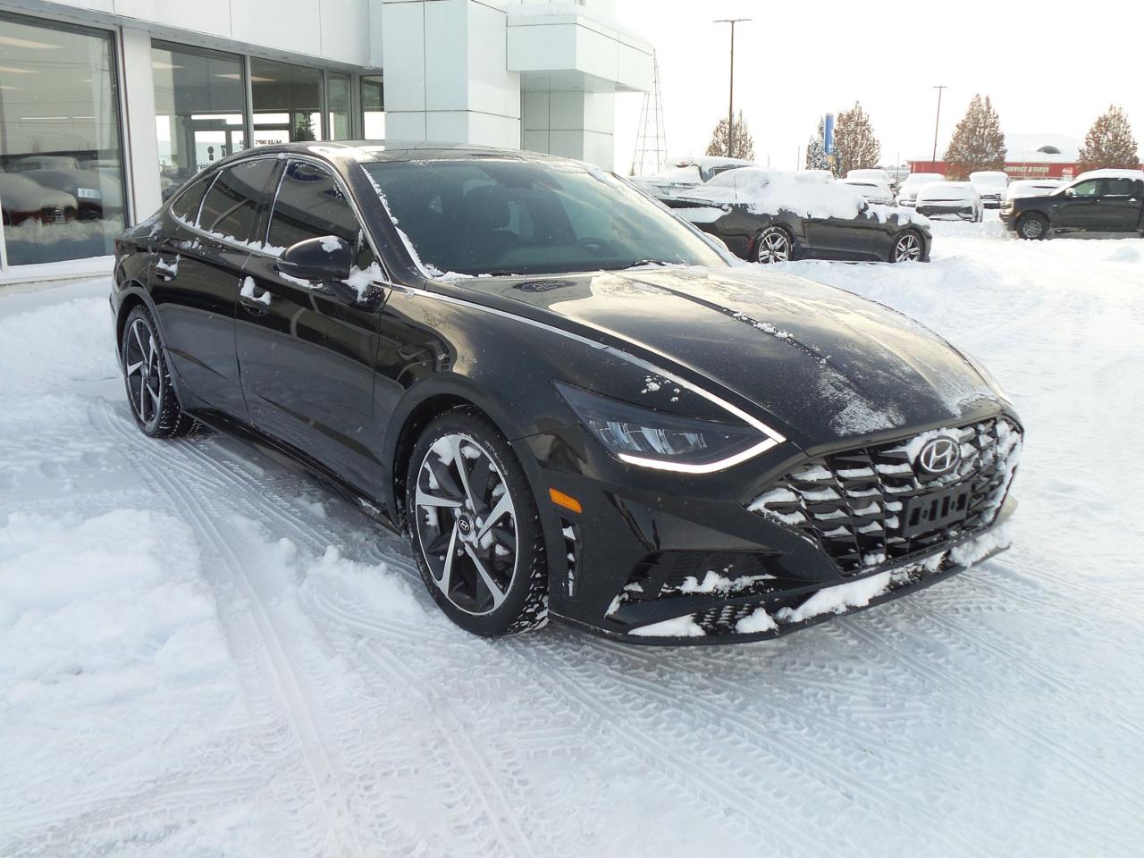 2021 Hyundai Sonata SPORT, HEATED SEATS, 19" RIMS, MOONROOF! Photo