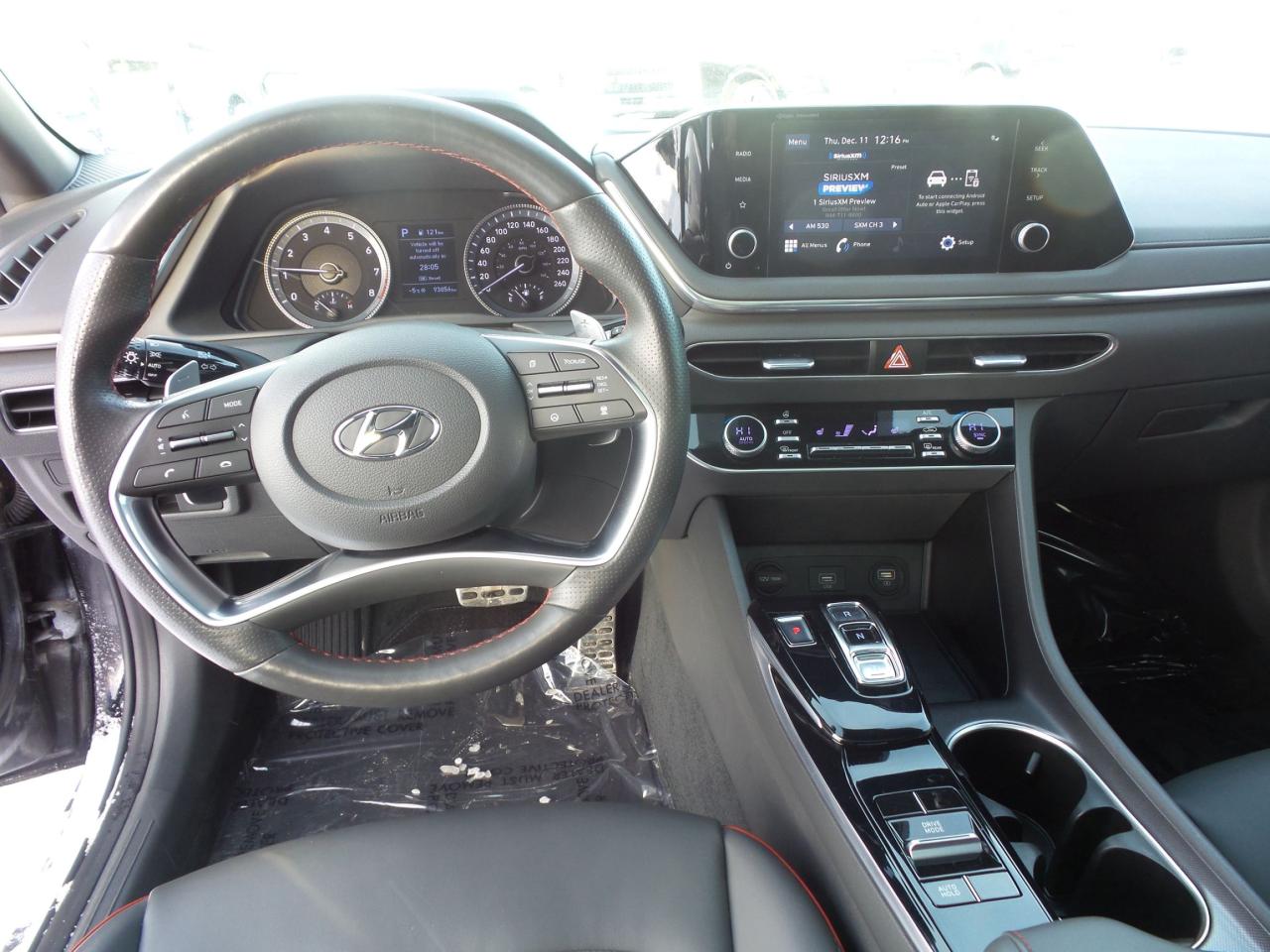 2021 Hyundai Sonata SPORT, HEATED SEATS, 19" RIMS, MOONROOF! Photo