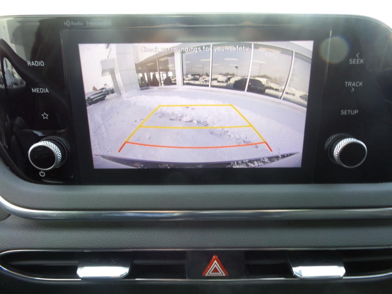 2021 Hyundai Sonata SPORT, HEATED SEATS, 19" RIMS, MOONROOF! Photo