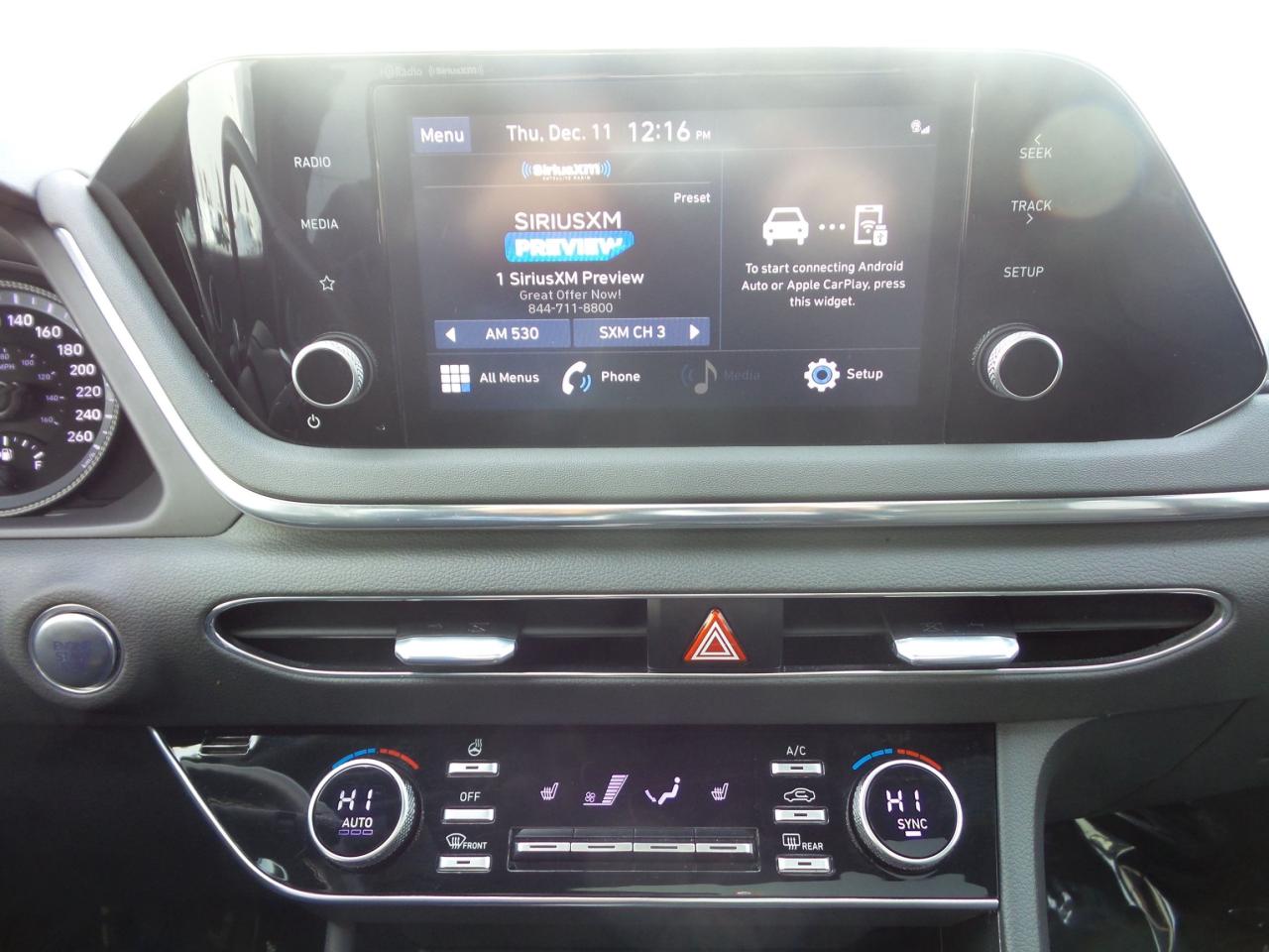 2021 Hyundai Sonata SPORT, HEATED SEATS, 19" RIMS, MOONROOF! Photo