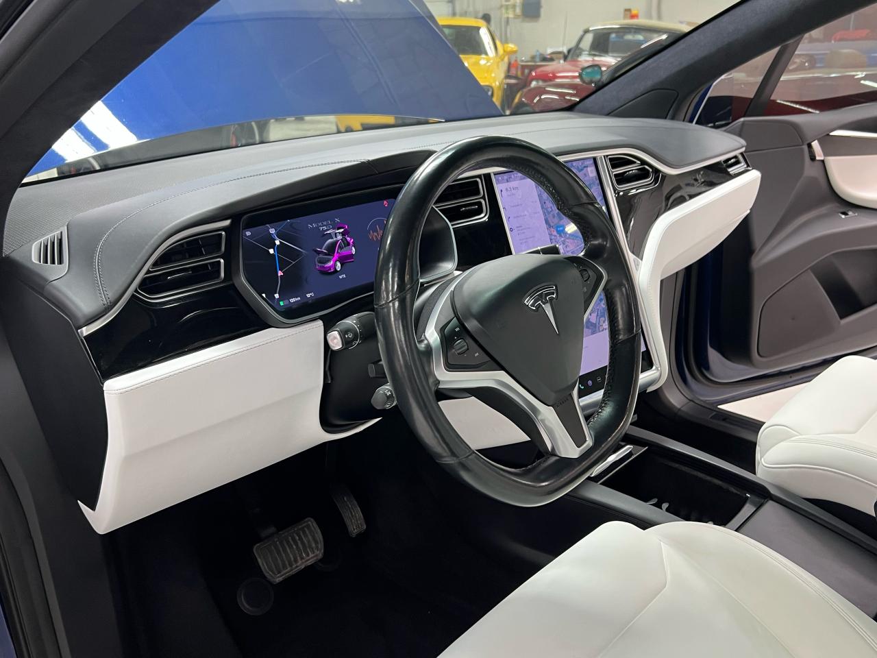 2017 Tesla Model X 75D FSD AWD Quad Seats Photo