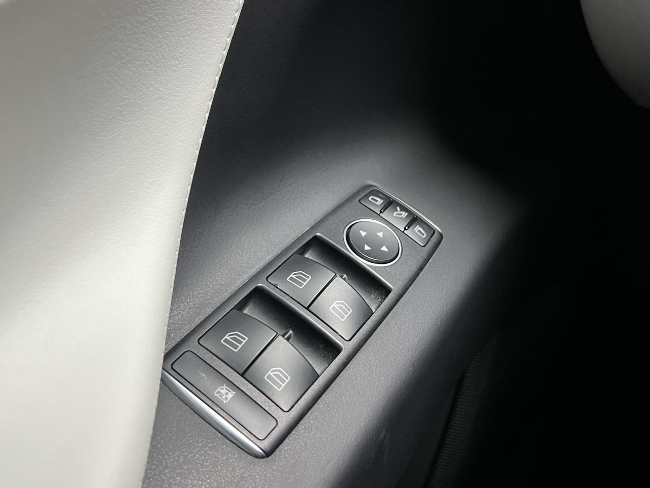 2017 Tesla Model X 75D FSD AWD Quad Seats Photo