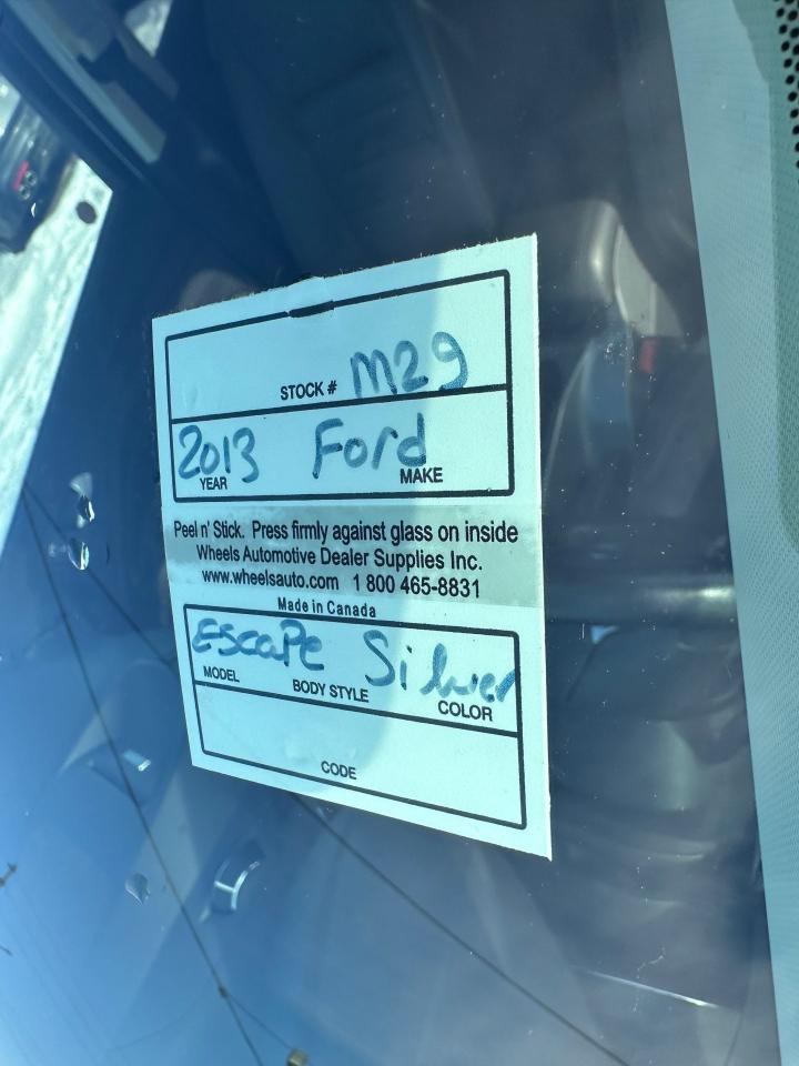2013 Ford Escape SE, 4 CYL, ONLY 70,000KMS, LEATHER, SUNROOF, CERT - Photo #17