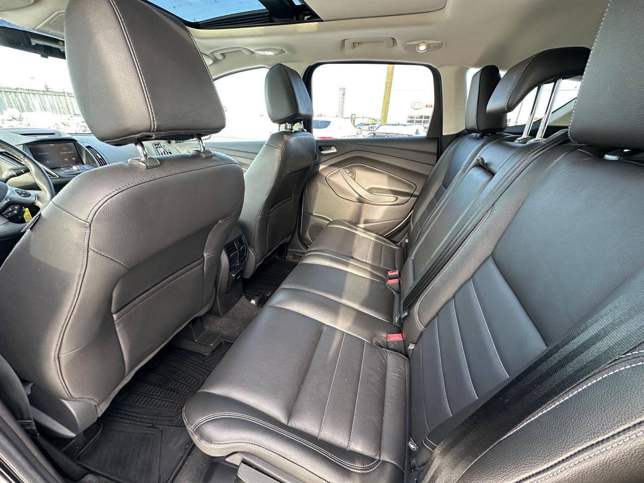 2013 Ford Escape SE, 4 CYL, ONLY 70,000KMS, LEATHER, SUNROOF, CERT - Photo #15