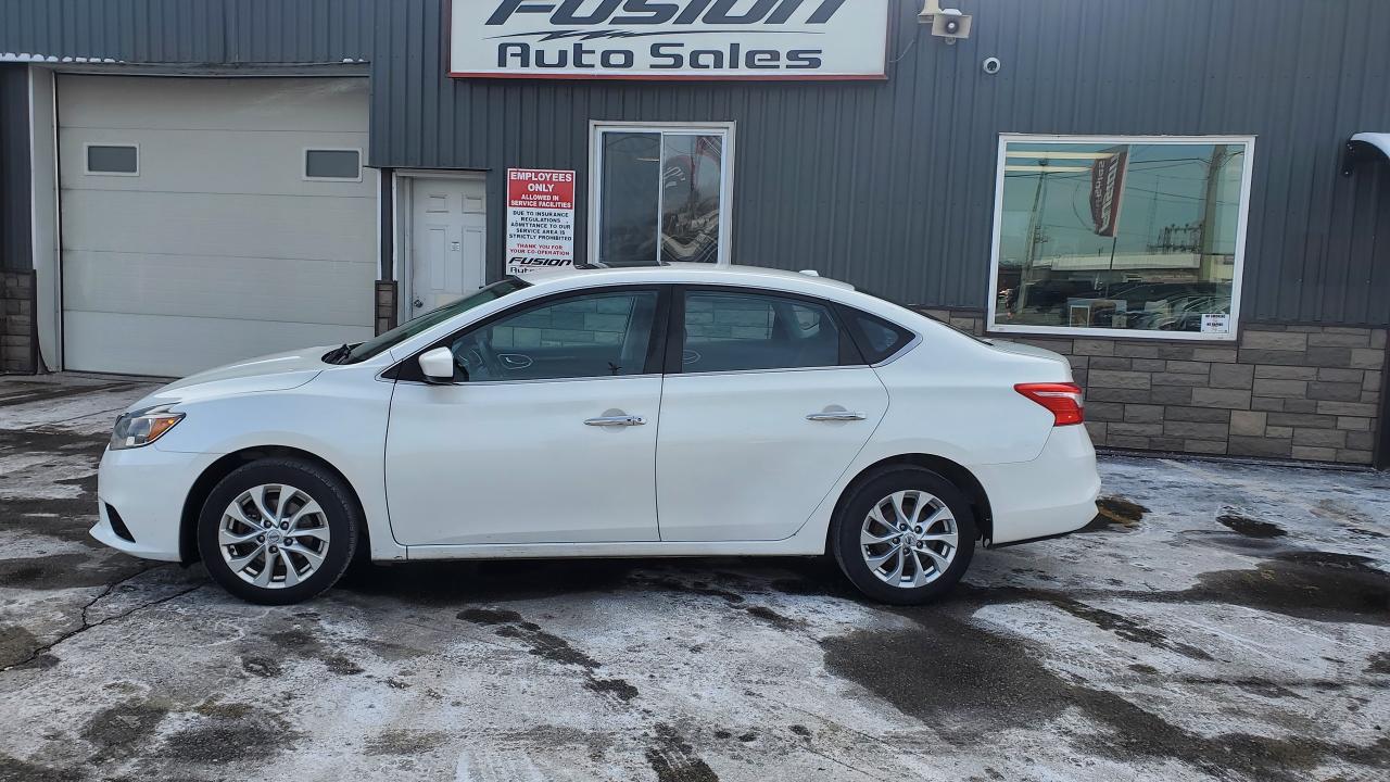 2018 Nissan Sentra SV-SUNROOF-HEATED SEATS-BACK UP CAMERA Photo