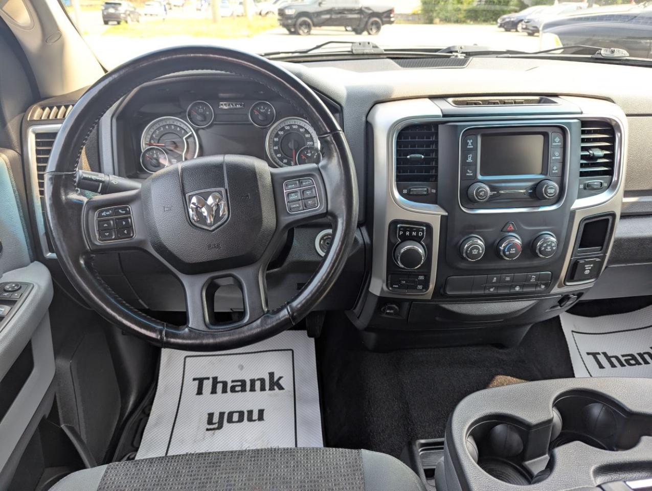 2020 RAM 1500 Classic SLT 4x4 Crew Cab 5'7" Box/CONQUER ANY TERRAIN!! Photo