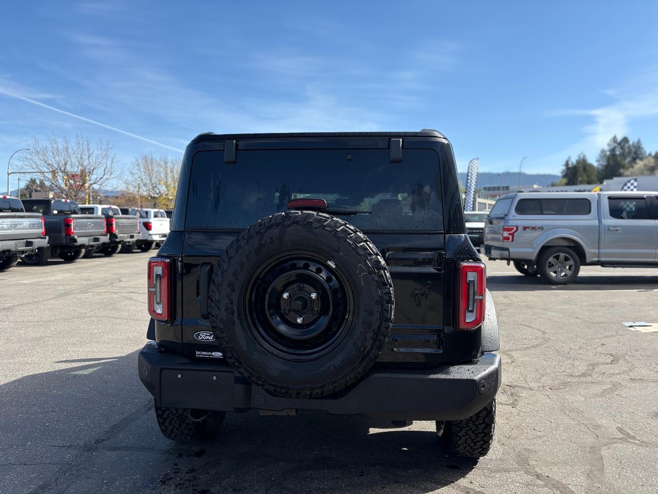 2026 Ford Bronco Outer Banks Photo3