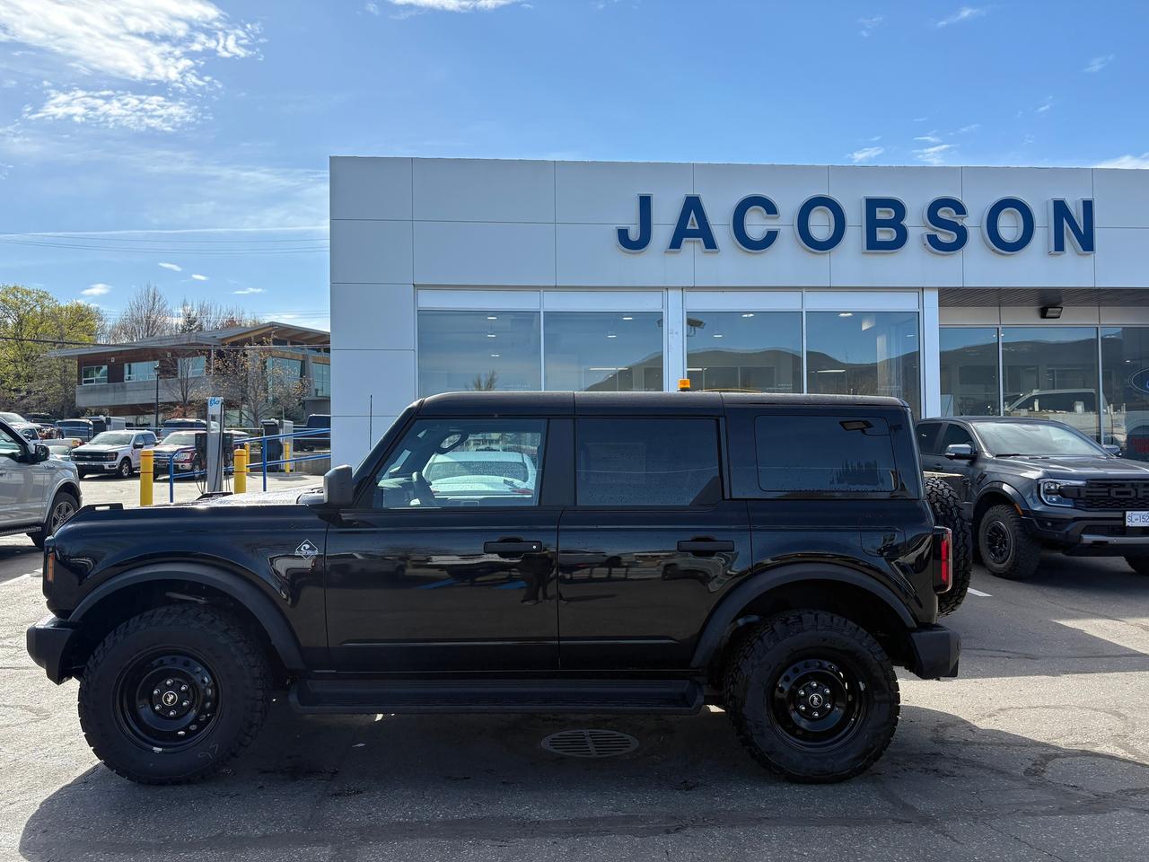 2026 Ford Bronco Outer Banks Photo1