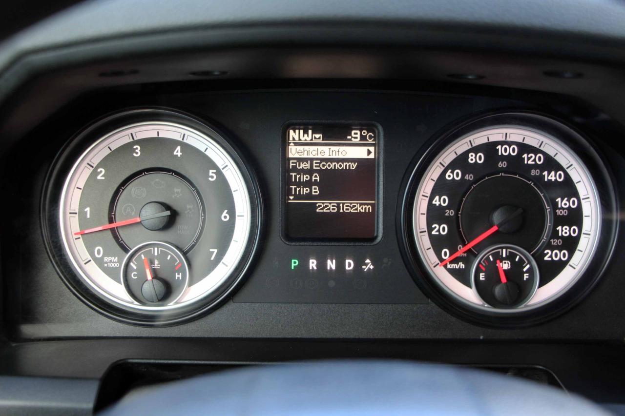 2014 RAM 1500 SLT - Photo #21