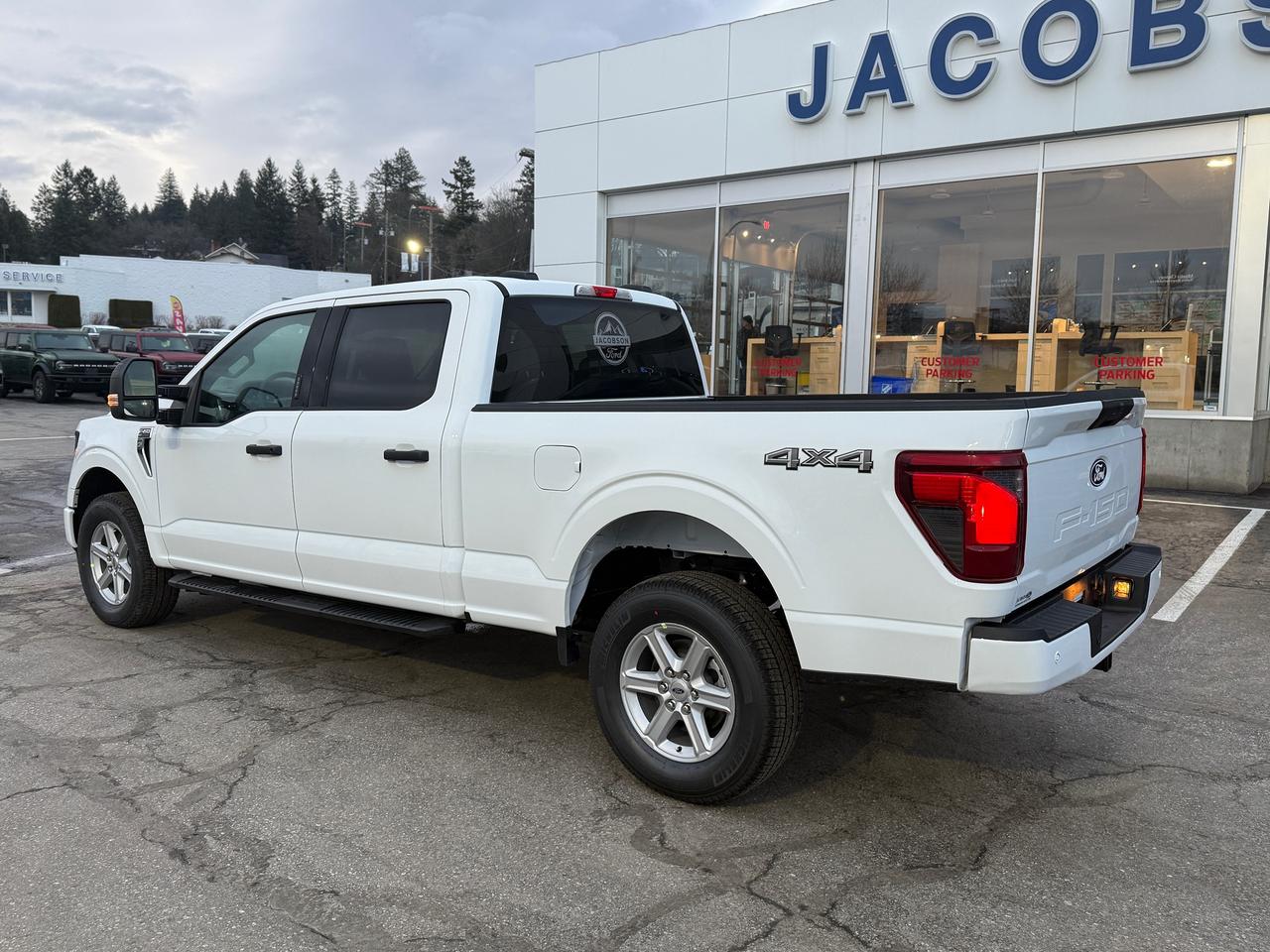 2026 Ford F-150 XLT Photo2