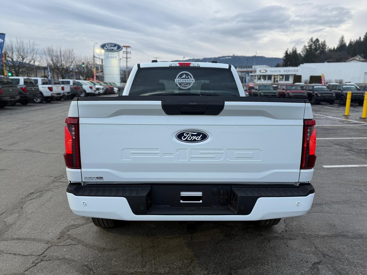 2026 Ford F-150 XLT Photo3