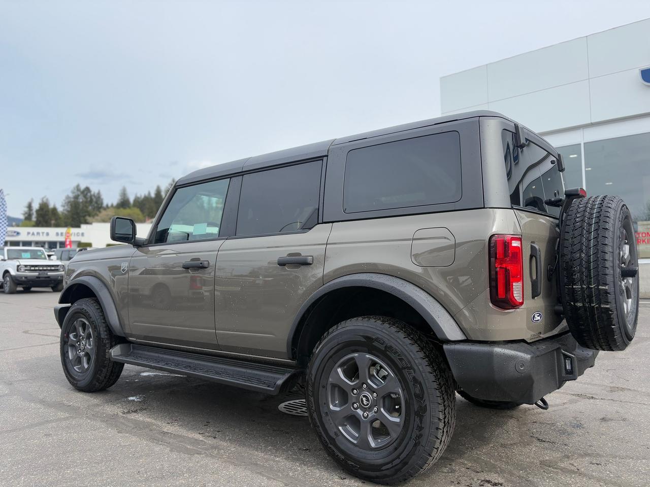 2026 Ford Bronco Big Bend Photo2