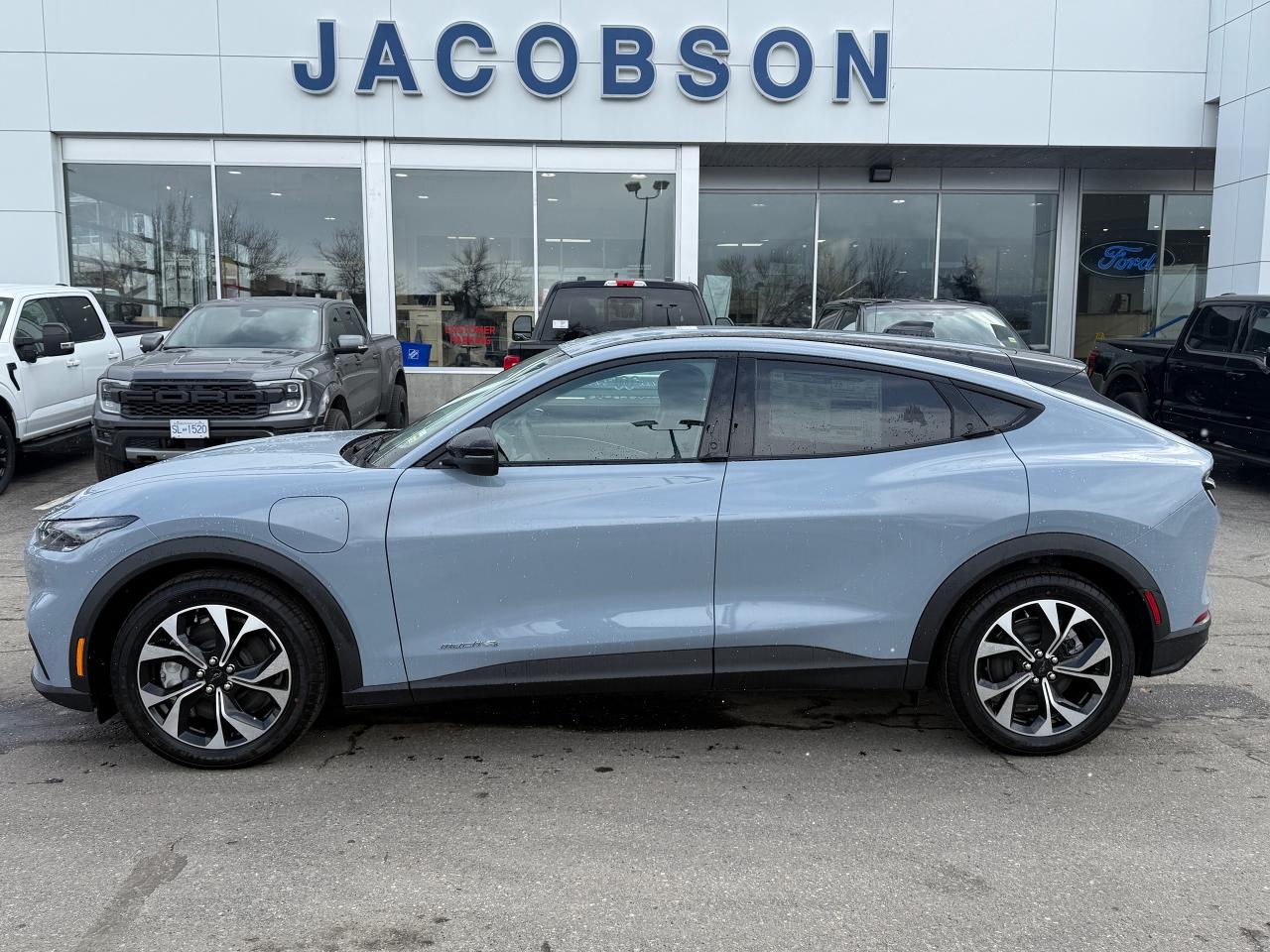 2026 Ford Mustang Mach-E Select Photo1