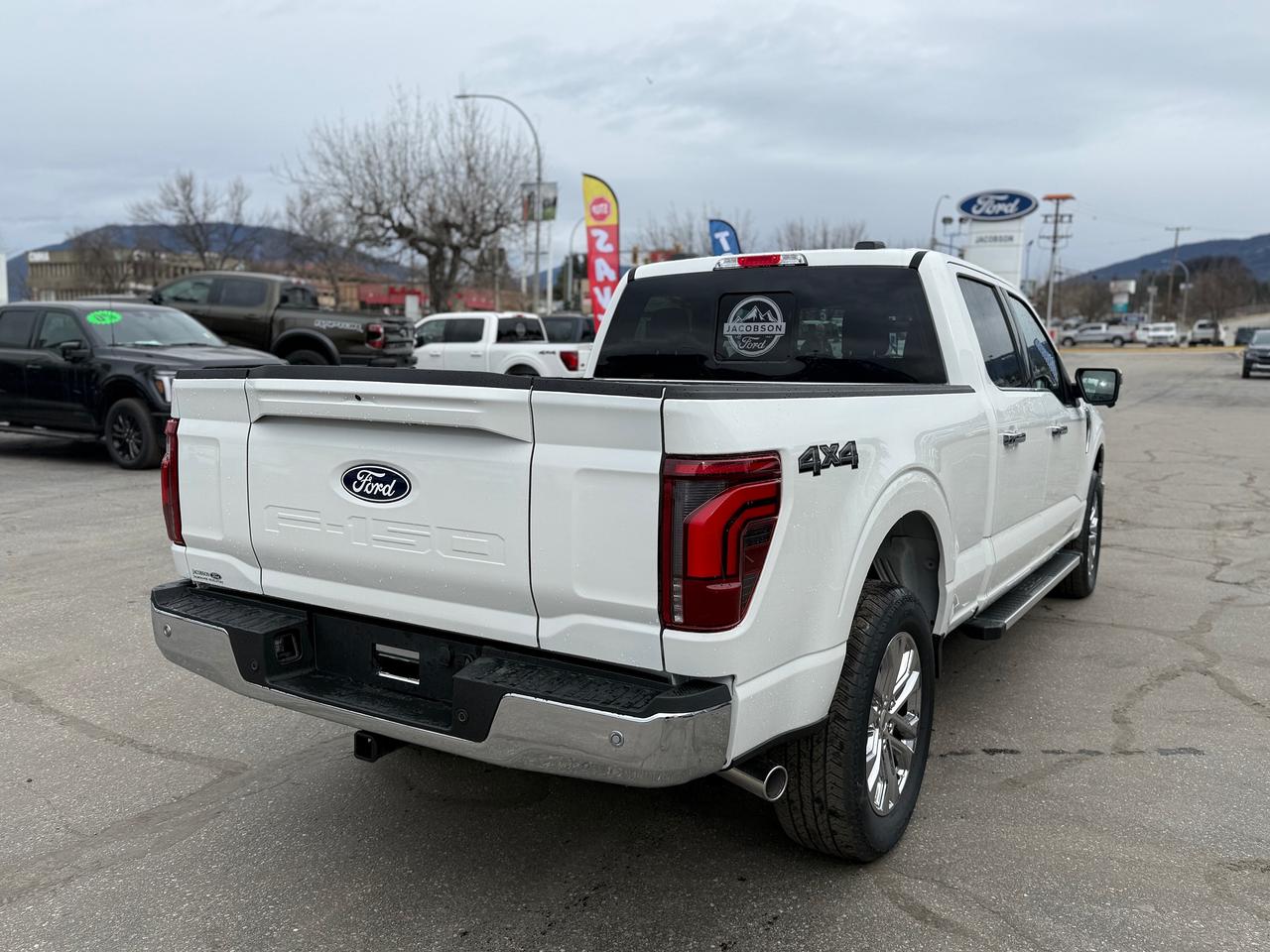 2026 Ford F-150 Lariat Photo4