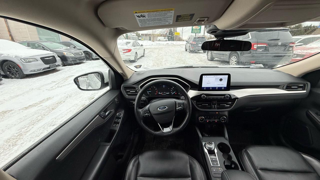 2020 Ford Escape SEL - Photo #12
