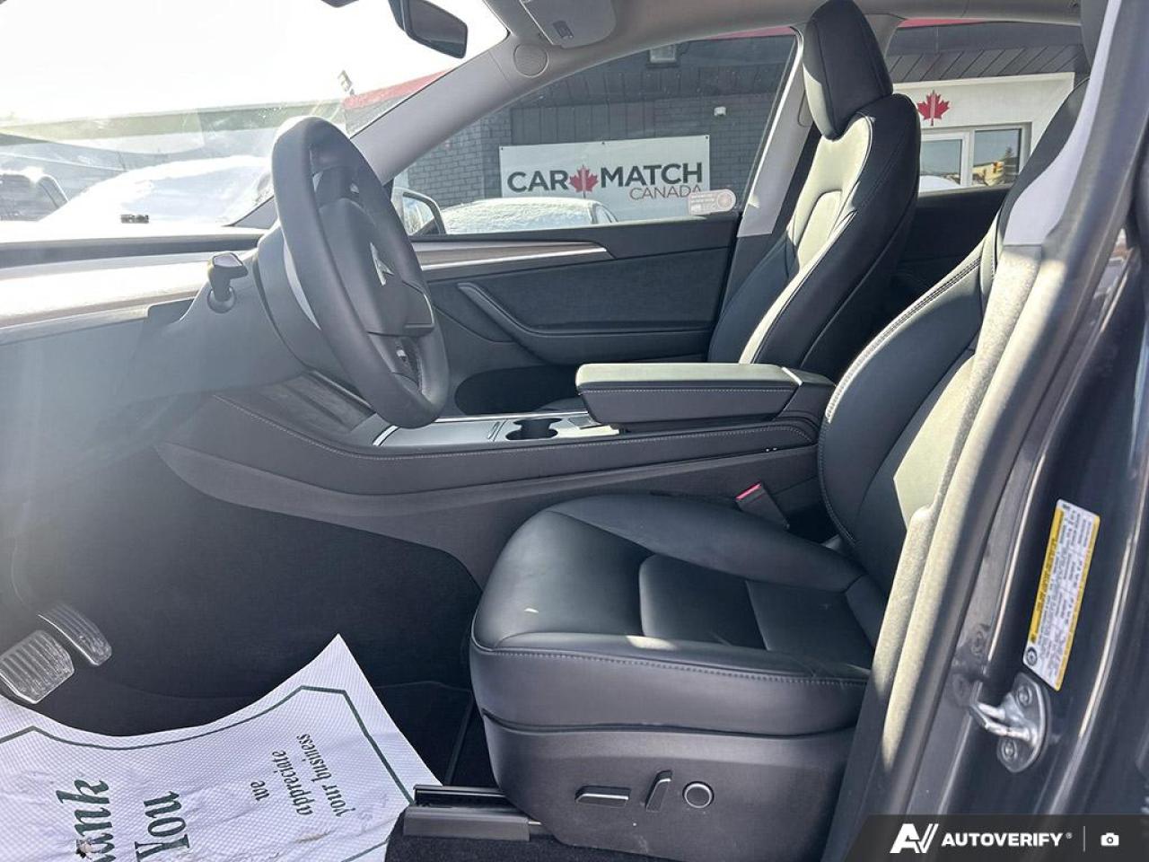 2023 Tesla Model Y LONG RANGE DUAL MOTOR / AWD / DVD / 29,211 KM Photo