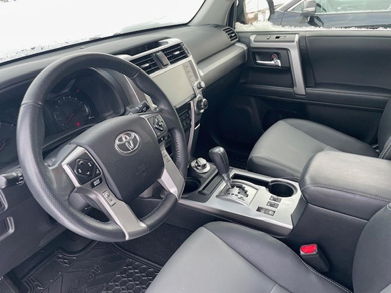 2021 Toyota 4Runner SR5 Photo