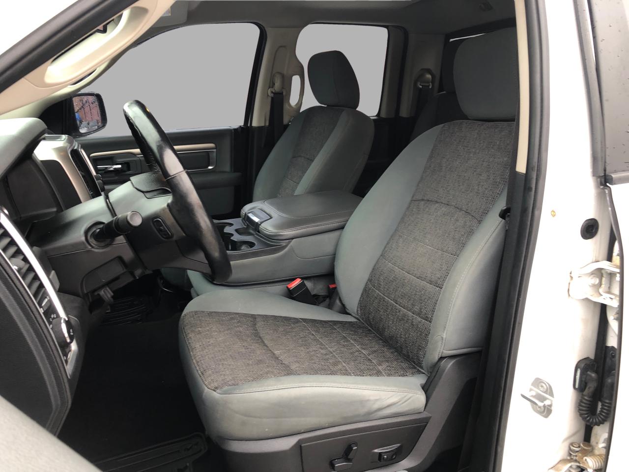 2017 RAM 1500 SLT / B.CAM / H.SEATS / 6 PASSENGER Photo29